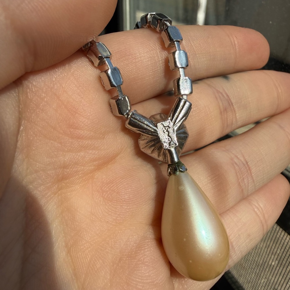 Yves Saint Laurent Gold Pearl Teardrop Crystal Necklace - Picture 4 of 5